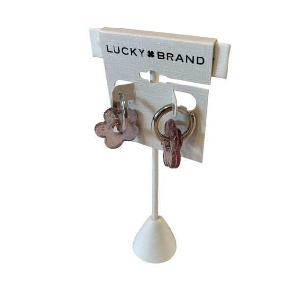 Lavender Daisy Charm Hoops. So pretty! - Picture 3 of 6